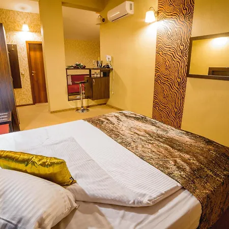 Hotel Eleganza Family - Free Parking Sofia