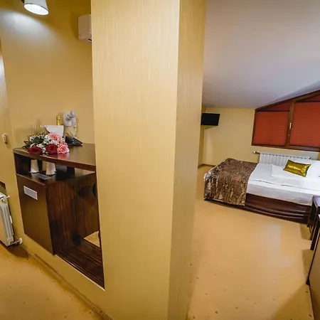 Hotel Eleganza Family 2*
