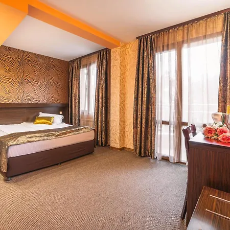 Eleganza Family - Free Parking Hotel