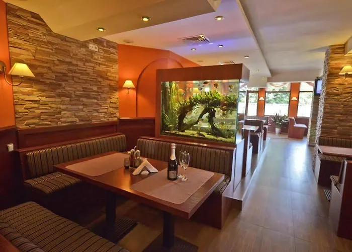 Hotell Eleganza Family - Free Parking 2*