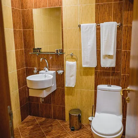 Hotel Eleganza Family - Free Parking 2*