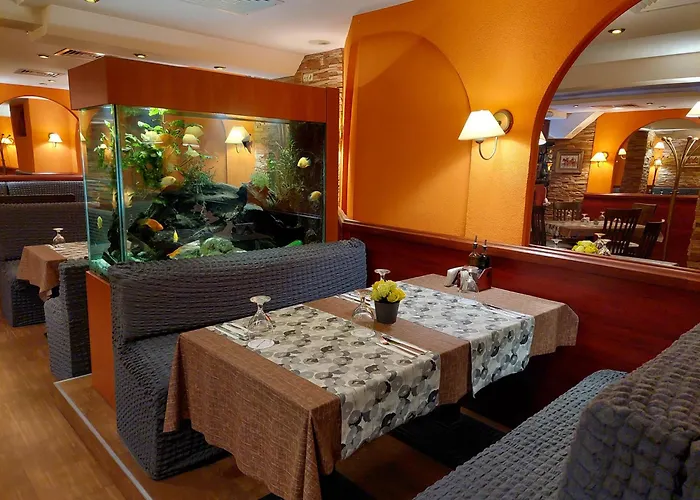 Hotel Eleganza Family - Free Parking Sofia